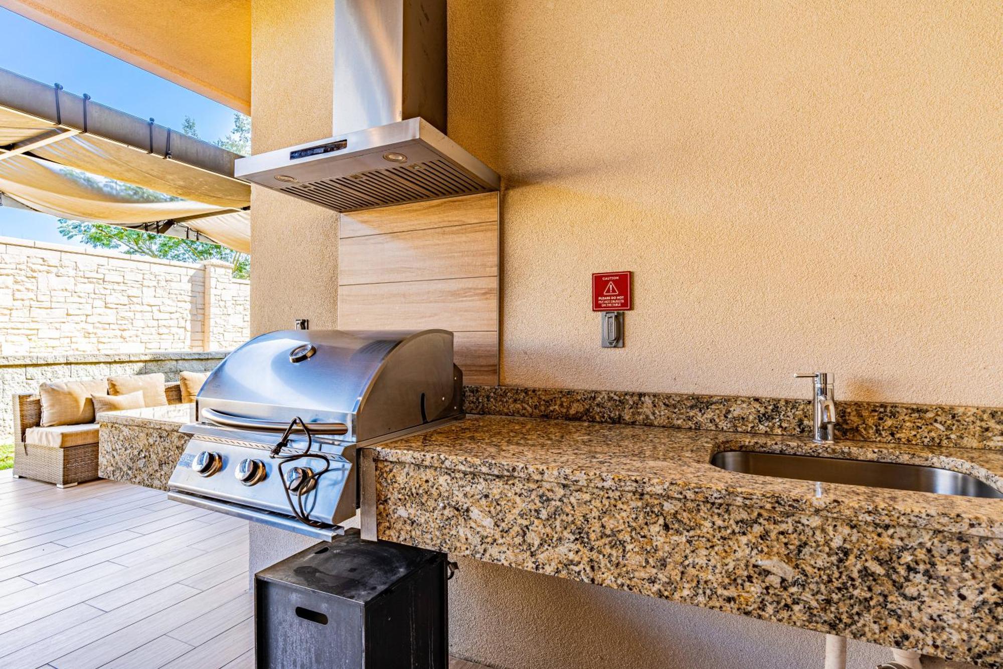Private Hot Tub Bbq Grill At Magic Village Views Orlando Extérieur photo